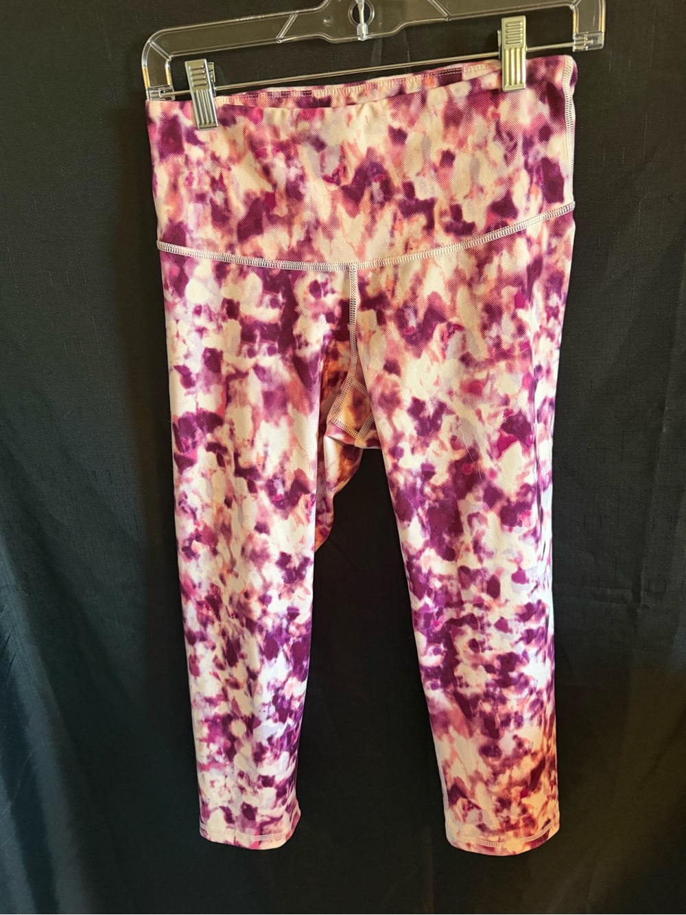 Women's Purple Tie-Dye Active Capri Leggings